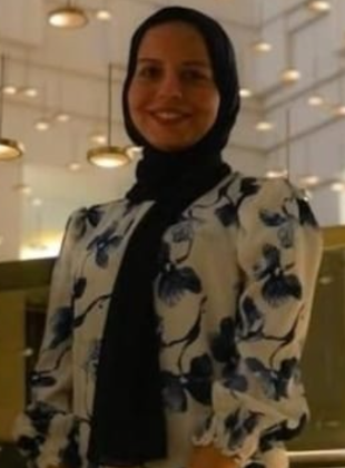دكتورة Esraa Saeed