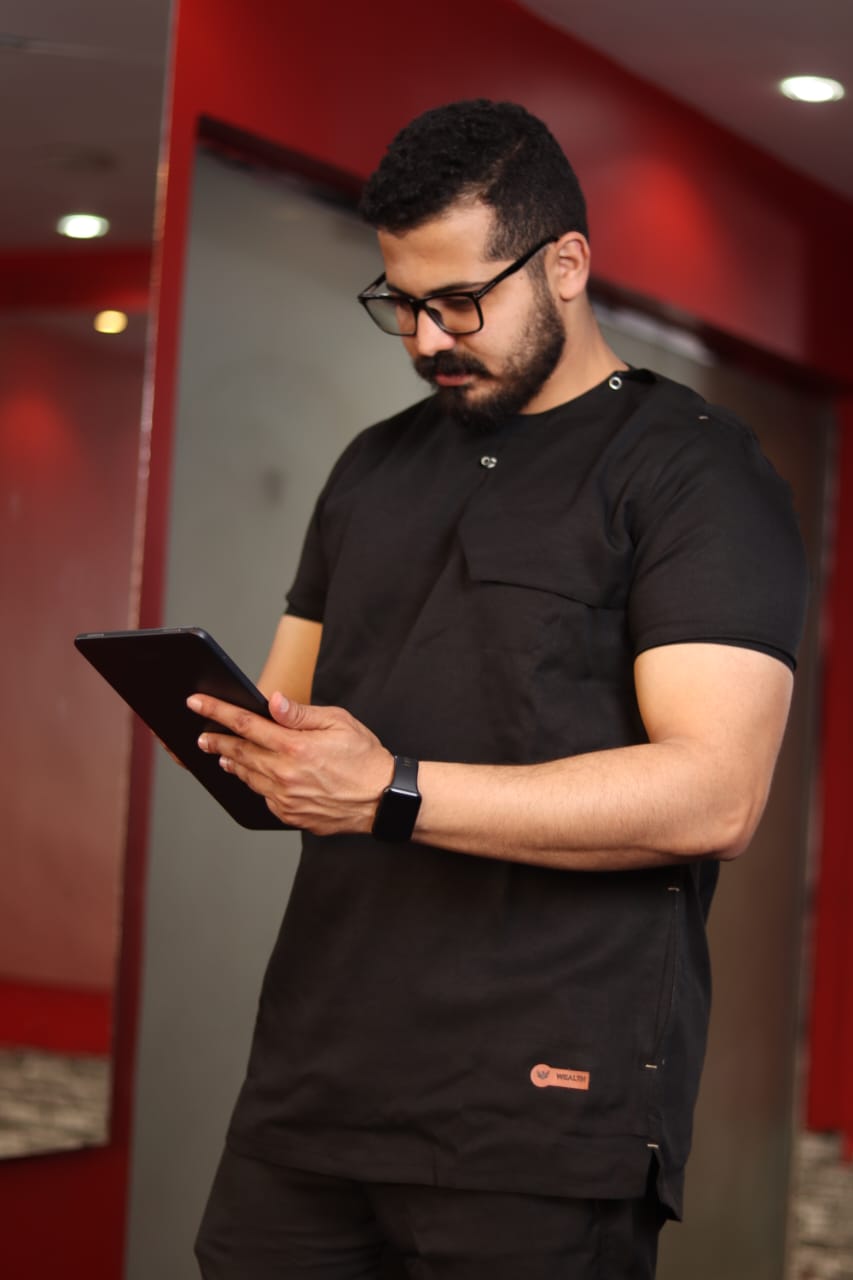 دكتور Mahmoud Dwedar