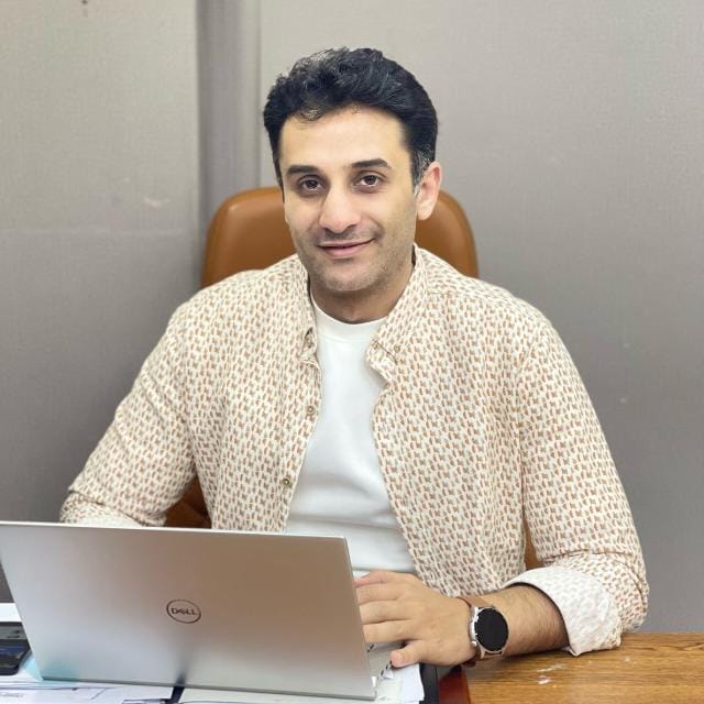 عبدالله كامل 