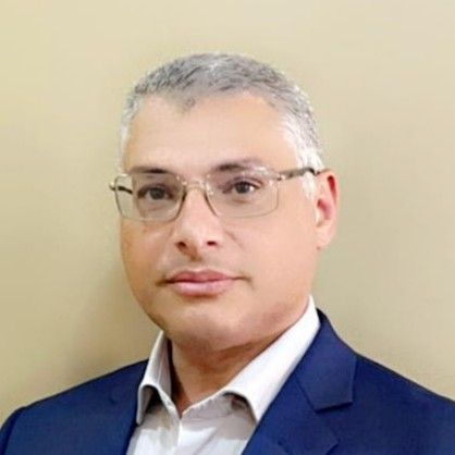 دكتور Omar Eldanasory