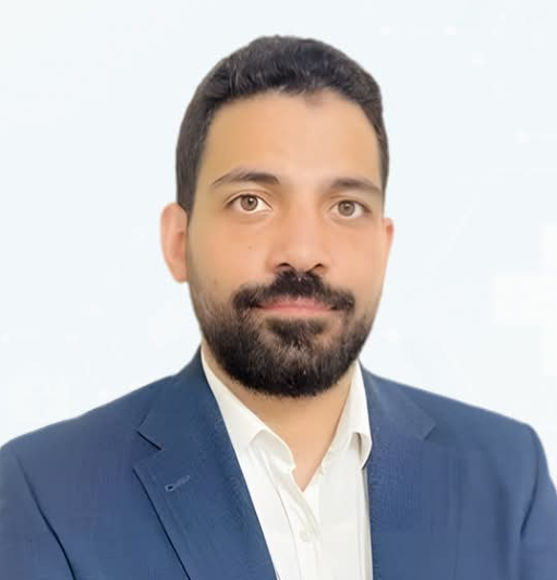 احمد عزت 