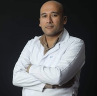 دكتور Ayman Fawzi